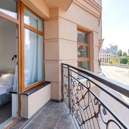Petrovdom 2-76 Luxury Living In Rc Pechersk Plaza Kiev Buitenkant foto