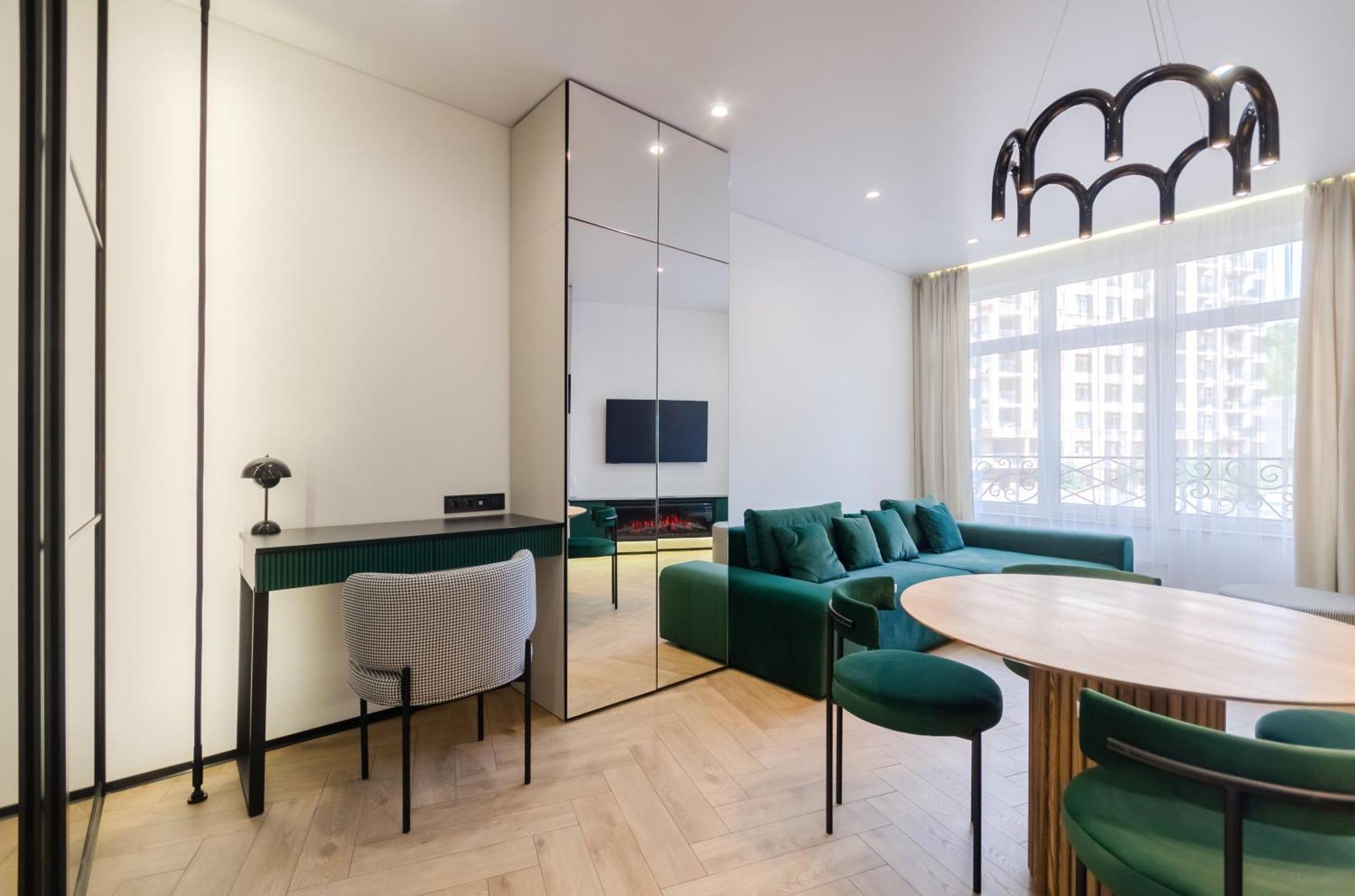 Petrovdom 2-76 Luxury Living In Rc Pechersk Plaza Kiev Buitenkant foto