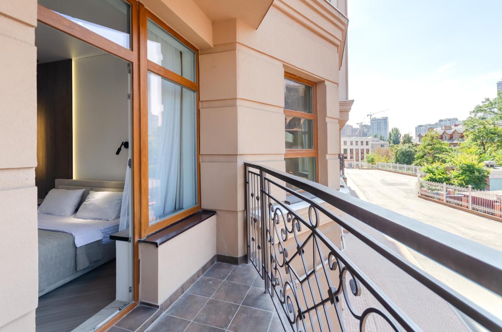 Petrovdom 2-76 Luxury Living In Rc Pechersk Plaza Kiev Buitenkant foto
